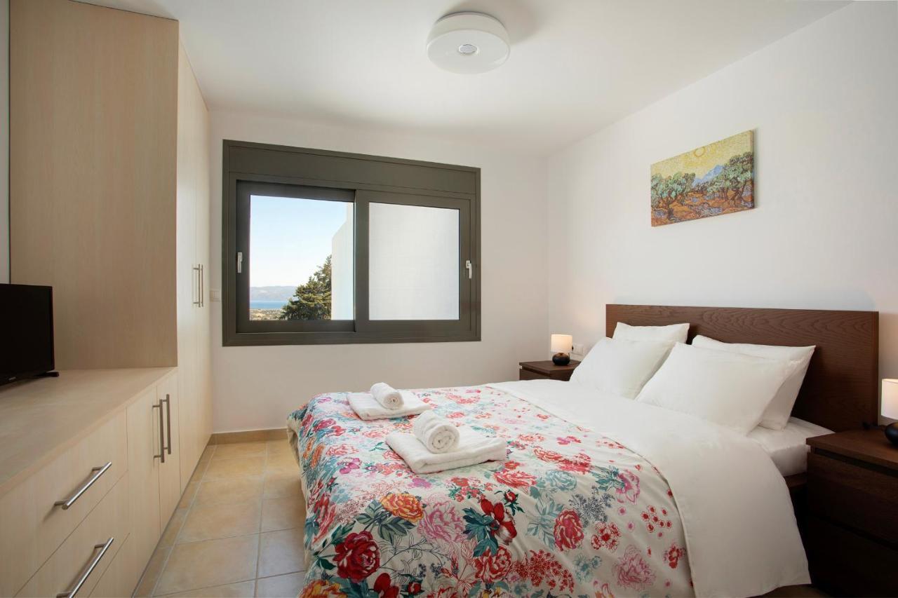 Serenity Villa Corinth Eksteriør billede